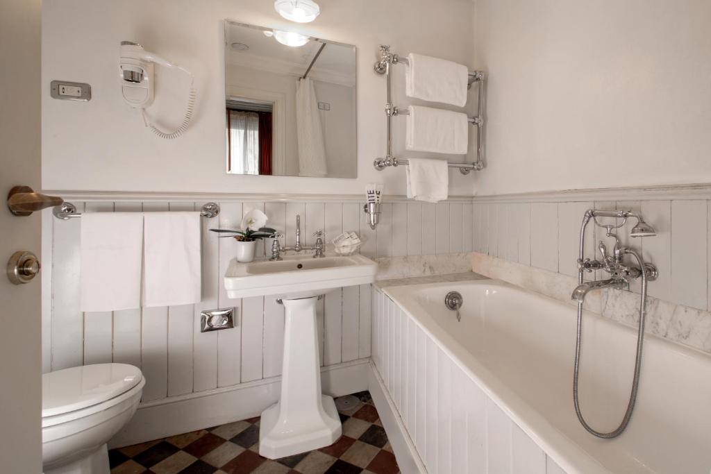 Koupelna v ubytování Boutique Hotel Anahi