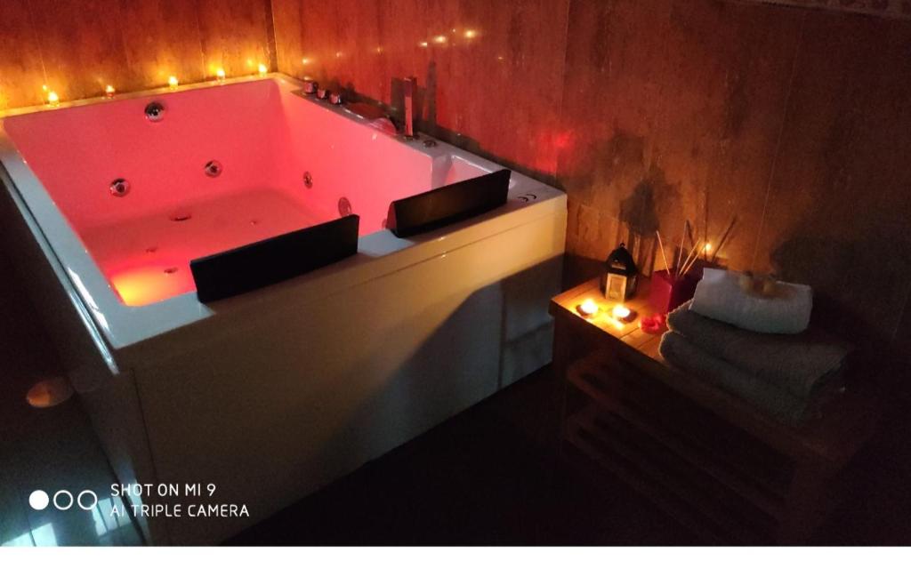 Vallée de mai. Villa 7 kms playa con Jacuzzi, piscina Chiclana de la Frontera