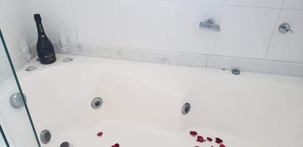 Vista do Vale do Quilombo - Banheira de Hidromassagem  Vista do Vale do Quilombo - Banheira de Hidromassagem