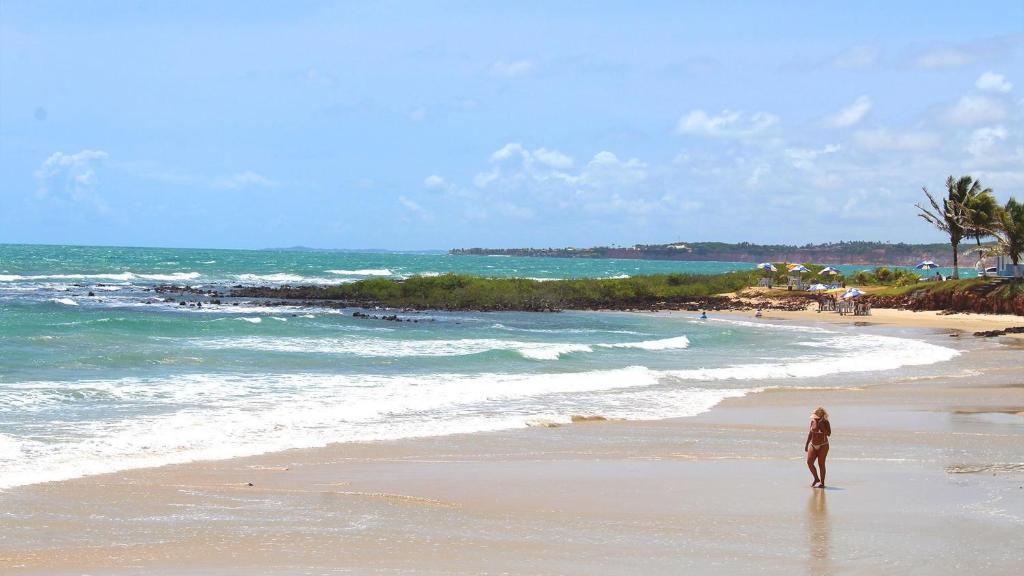  Aconchegante vila pé na areia em Búzios por Carpediem