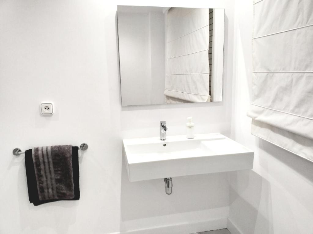 COLLECTION Bed & Breakfast, Alicante Center I Cocina & Amplia ...