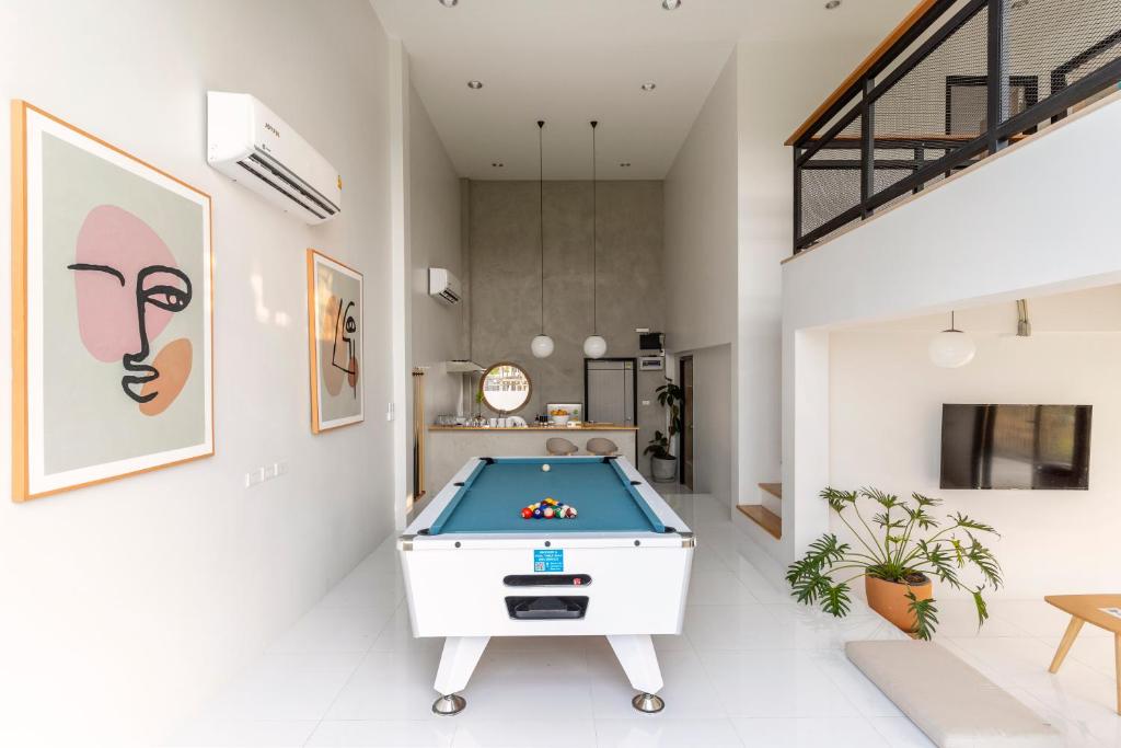 Biliár nebo kulečník v ubytování Brand-new Aewmai Pool Villa&Promotion◆byน้องมังคุด