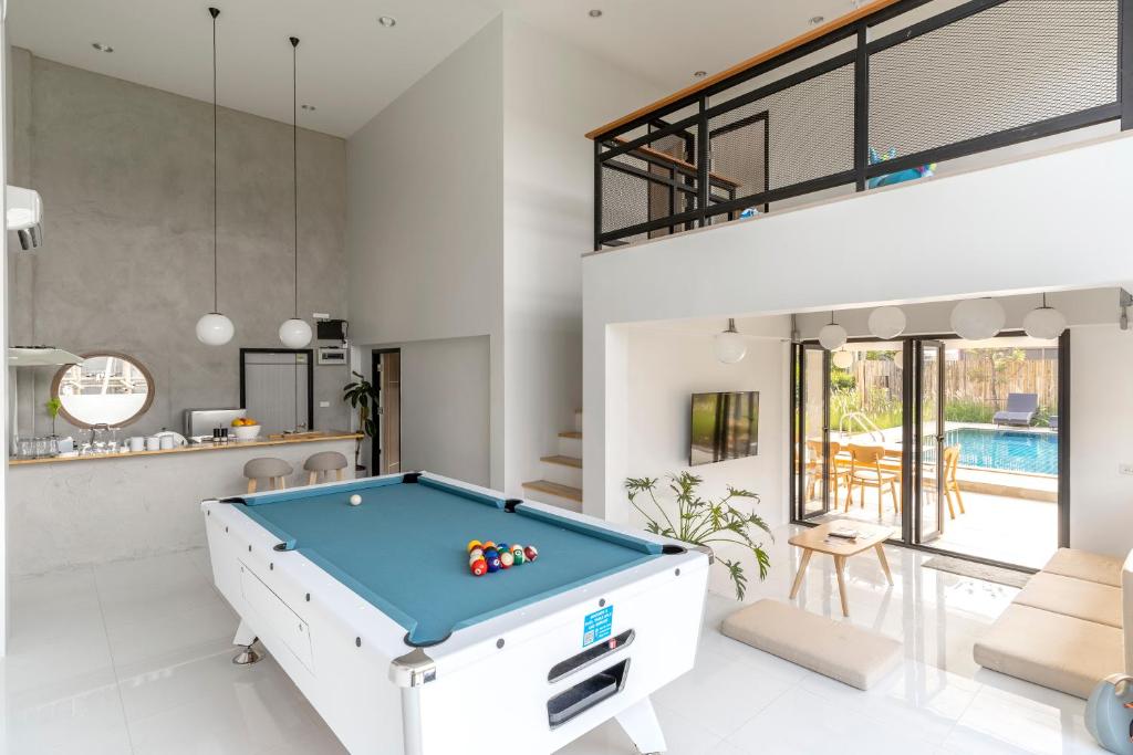 Bazén v ubytování Brand-new Aewmai Pool Villa&Promotion◆byน้องมังคุด nebo v jeho okolí