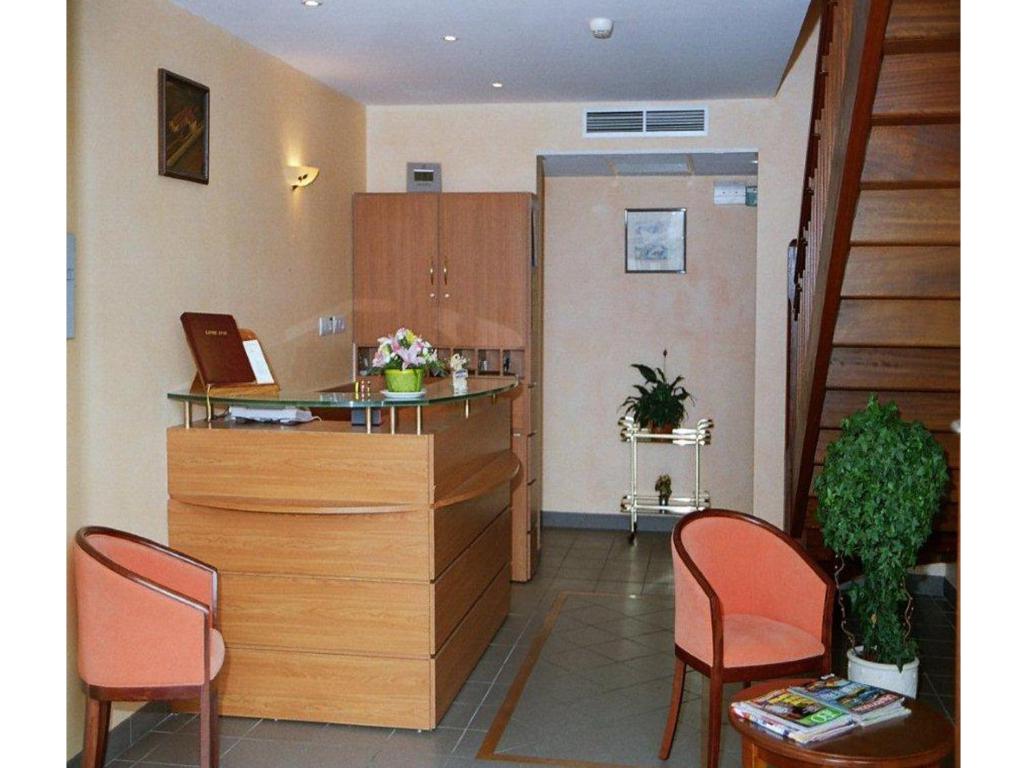 Foto sihtkohas Nouilhan asuva majutusasutuse Logis Hôtel Les 3B galeriist