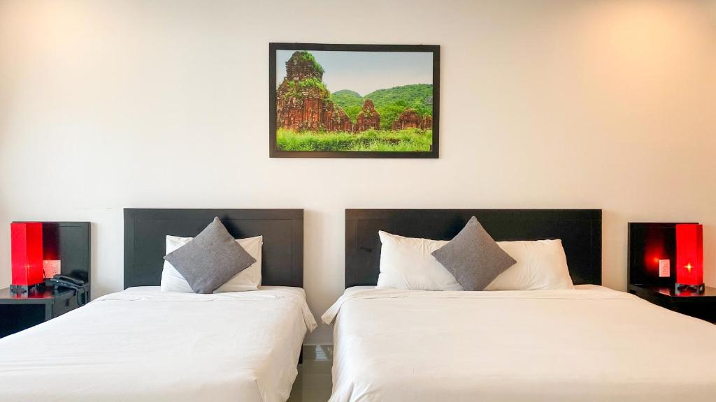 Riverside White House Boutique Hotel - 4