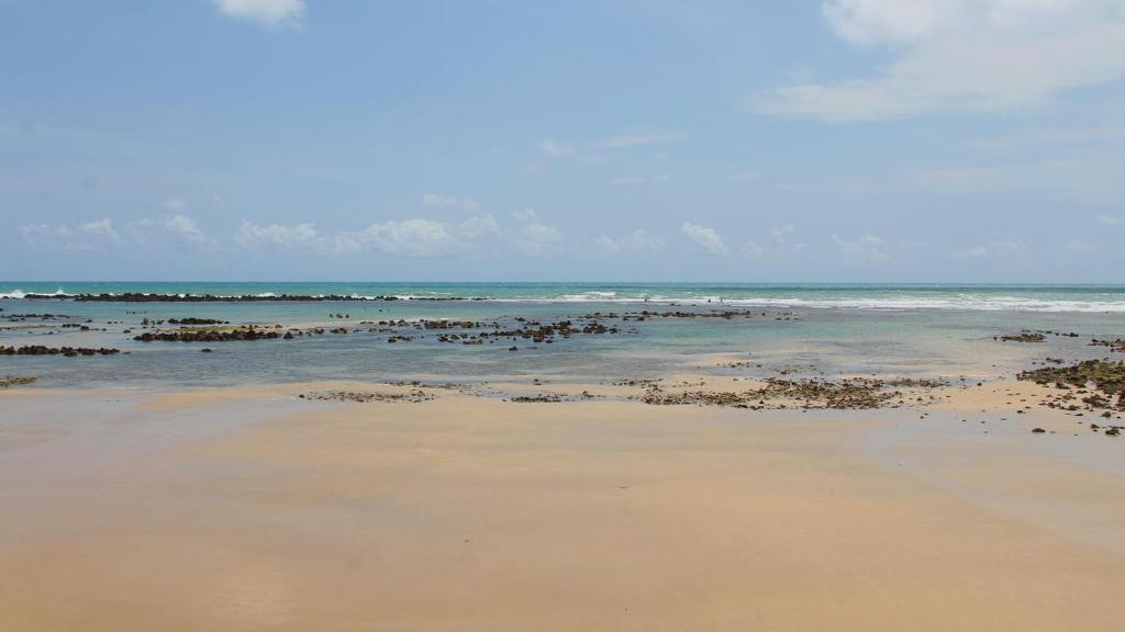  Chalé em vila pé na areia de Búzios por Carpediem
