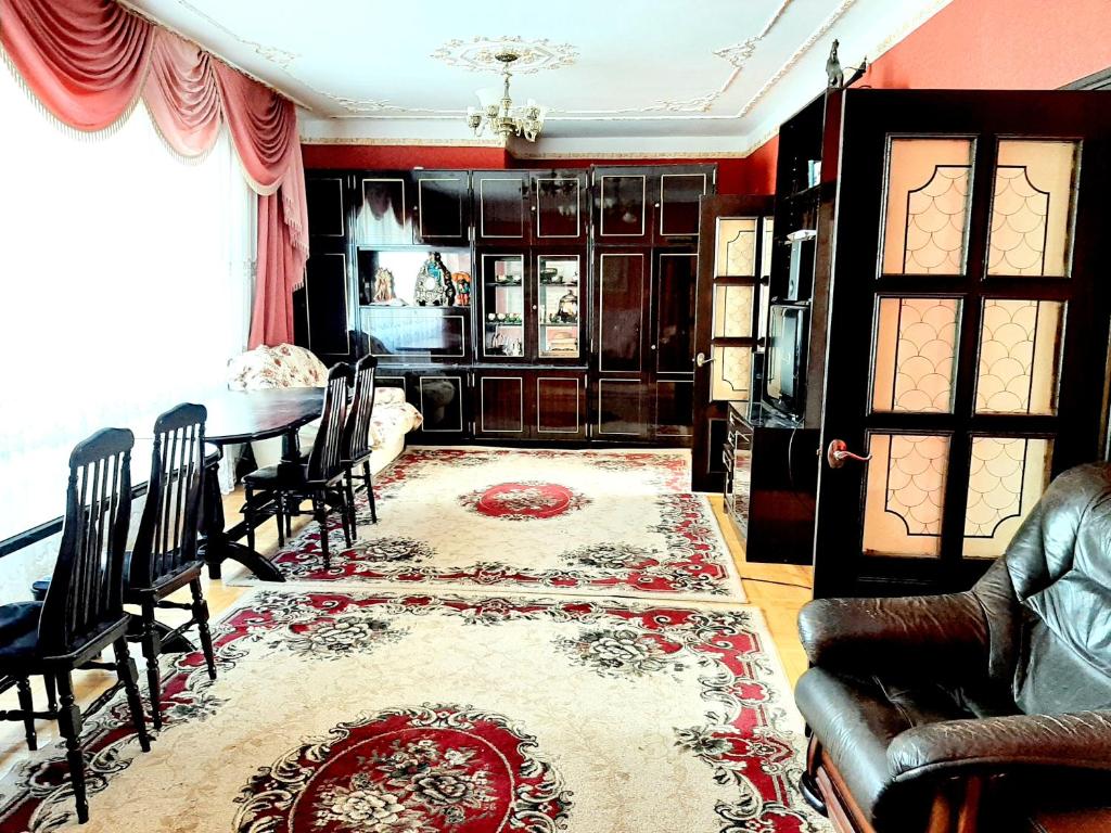 Апартаменты на Березовской - отзывы и видео