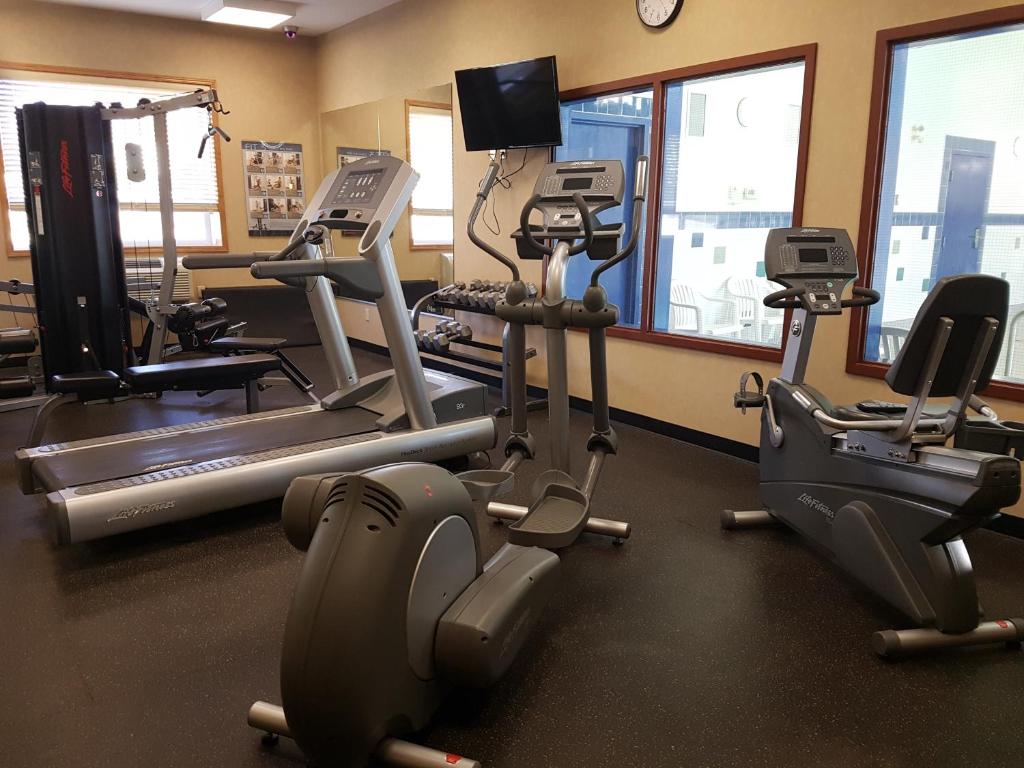 Fitness centrum a/nebo fitness zařízení v ubytování Canalta Stettler