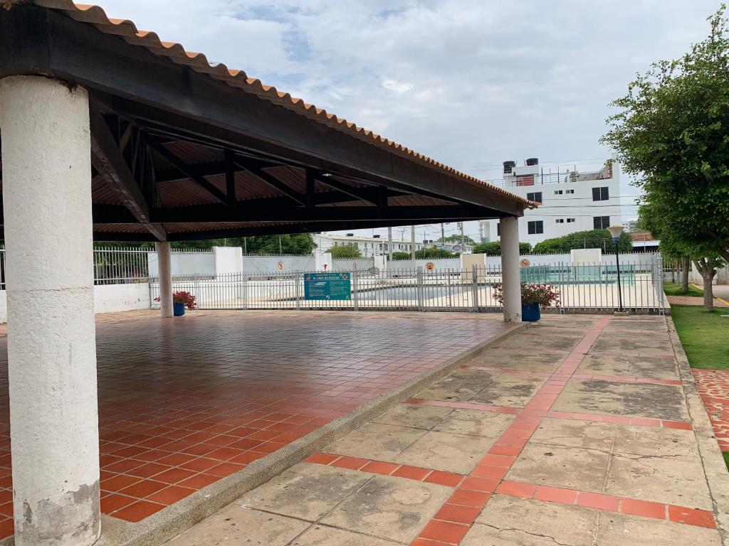 Edificio en el que se encuentra el hostal o pensión