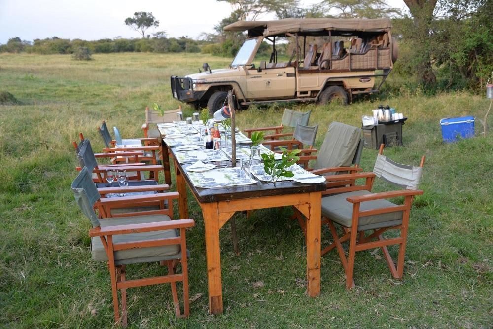 En restaurant eller et andet spisested på Nahubwe Safari Lodge