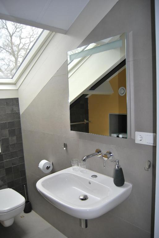 Hoeve de Heemser Parel - Double Room With Private Bathroom