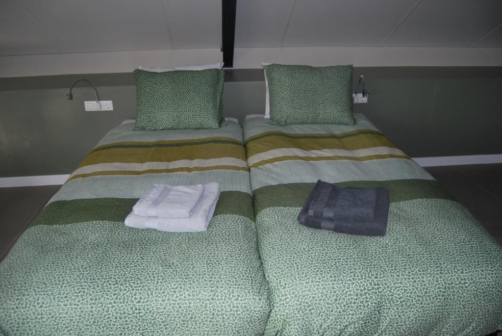 Hoeve de Heemser Parel - Double Room With Private Bathroom