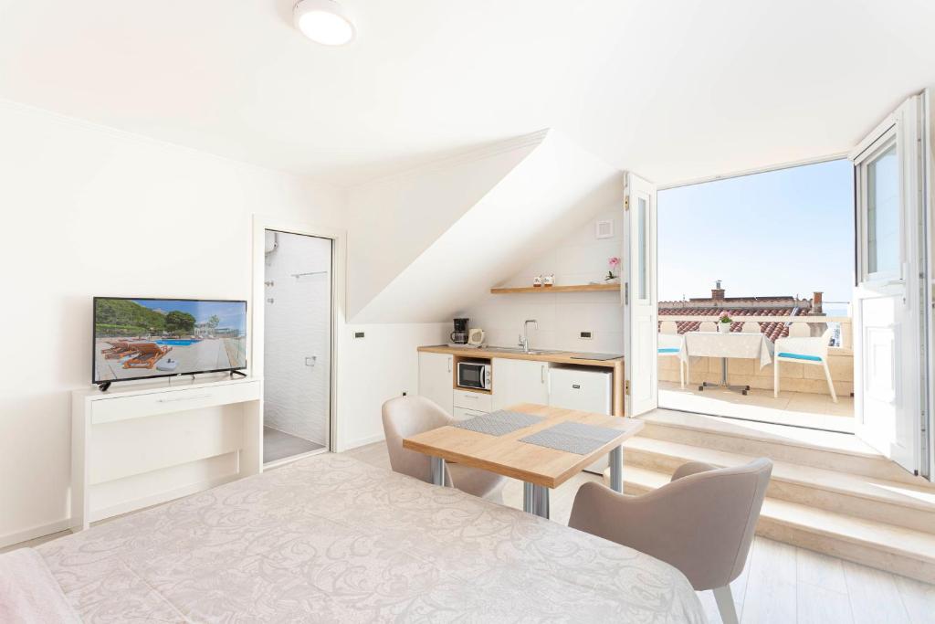 Villa King Apartments - 5