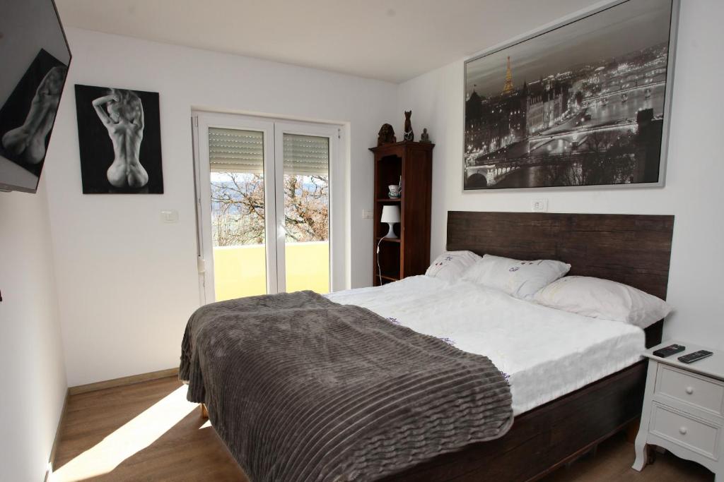 KLAN Klara House - Two-Bedroom Apartment