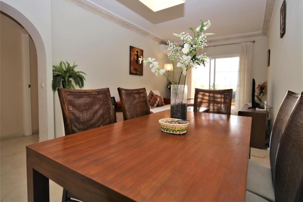 Posezení v ubytování Estepona Port Apartment OLIVIAN