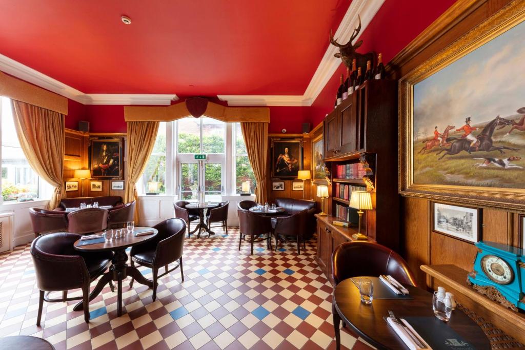 Posezení v ubytování Scholars Townhouse Hotel