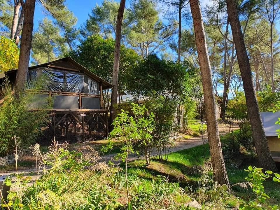 Zahrada ubytování Youcamp Village - Marseille Provence
