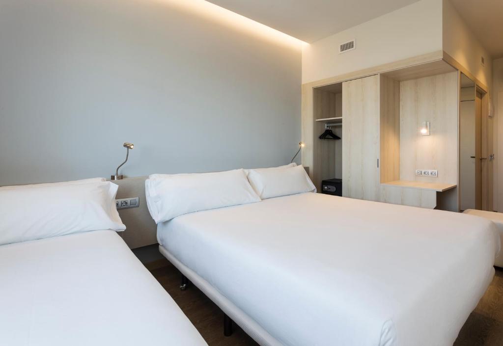 B&B HOTEL Barcelona Viladecans, Viladecáns – Updated 2023 Prices