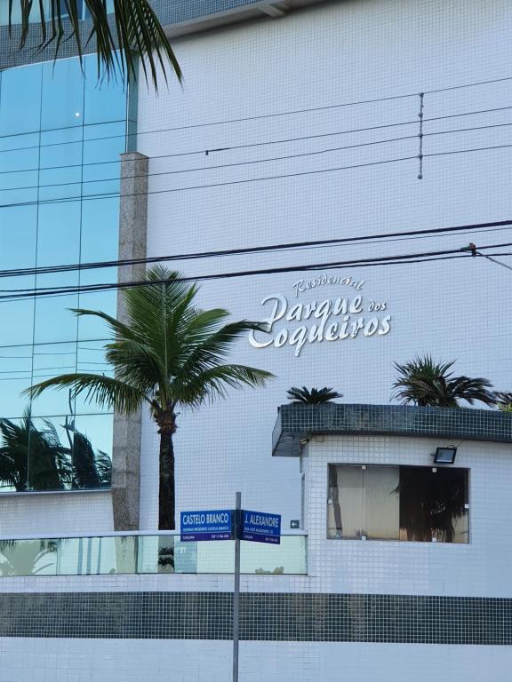  Lindo Apartamento Pé na Areia