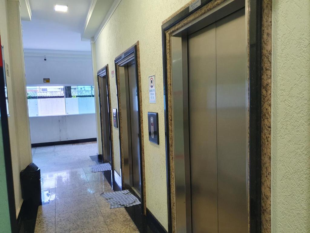  Lindo Apartamento Pé na Areia