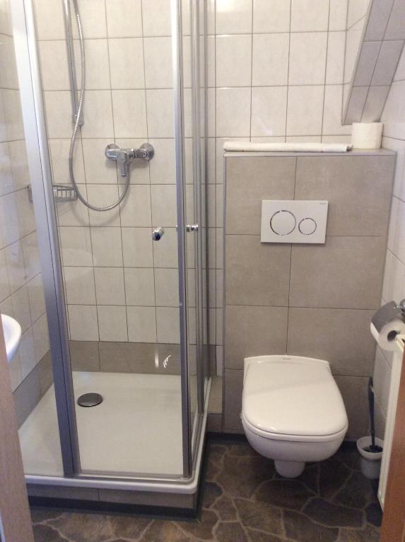 Zur Eiche - Pension - Single Room With Private Bathroom