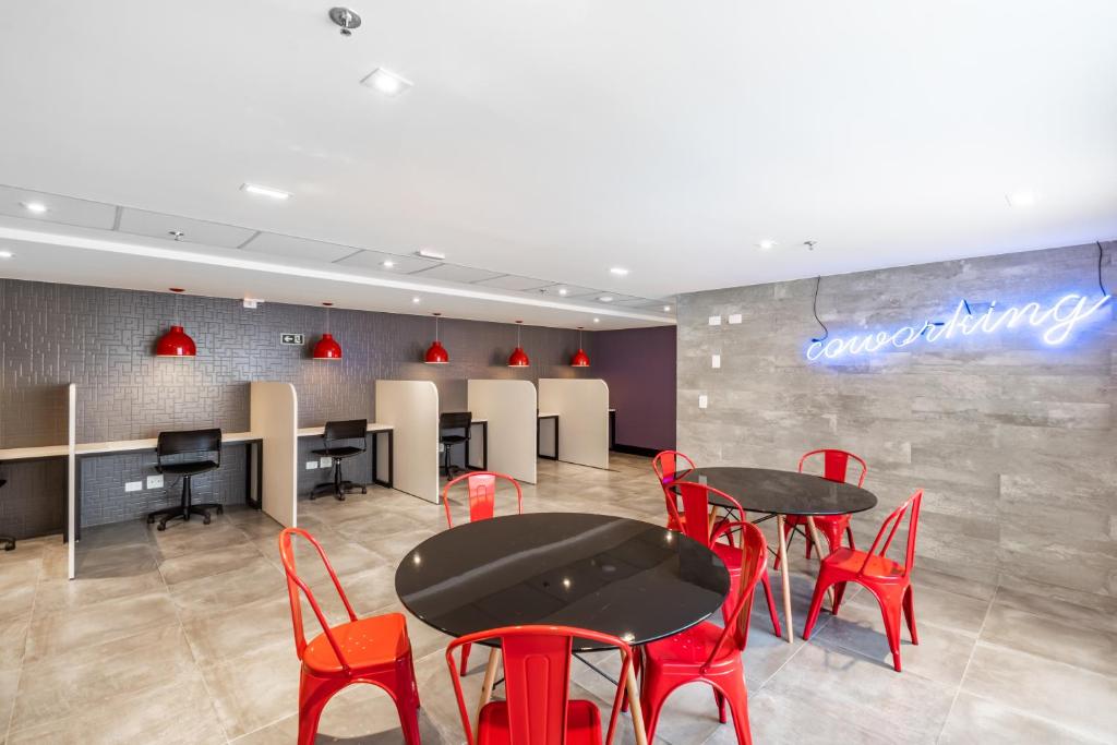  Studio Liberdade - Central - AYN030