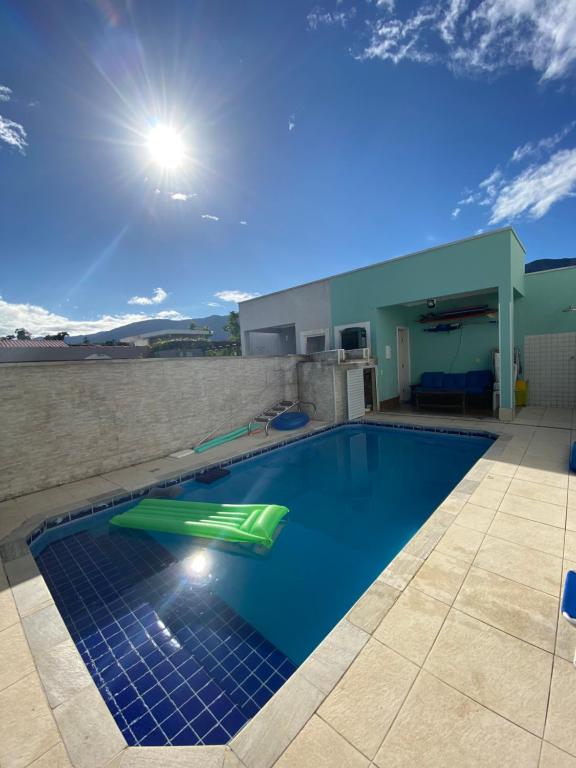 Sobrado Cond. Morada da Praia c/ piscina