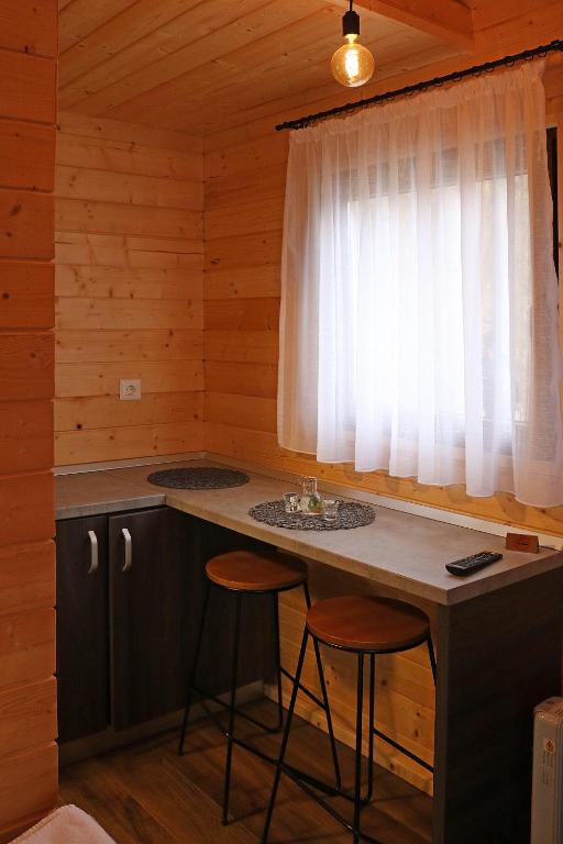 Fotografie z fotogalerie ubytování Cabanute Premium de pescuit v destinaci Sînmărghita