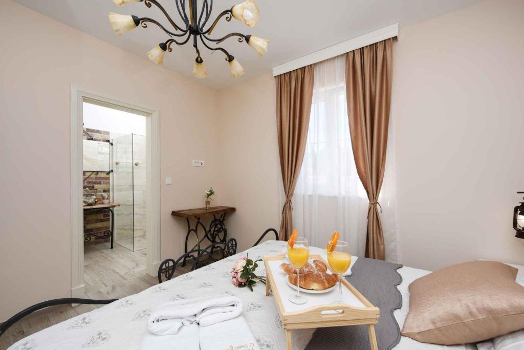 Posteľ alebo postele v izbe v ubytovaní Holiday home in Pridraga - Zadar Riviera 40832
