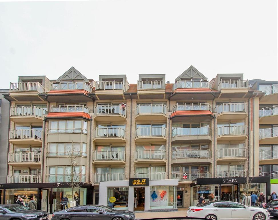 Apartment Studio Fifty Fleur Nieuwpoort Belgium Booking Com