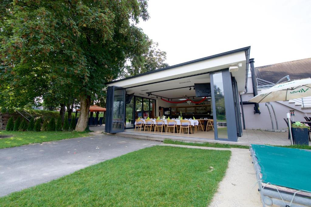 Budova, kde se penzion nachází
