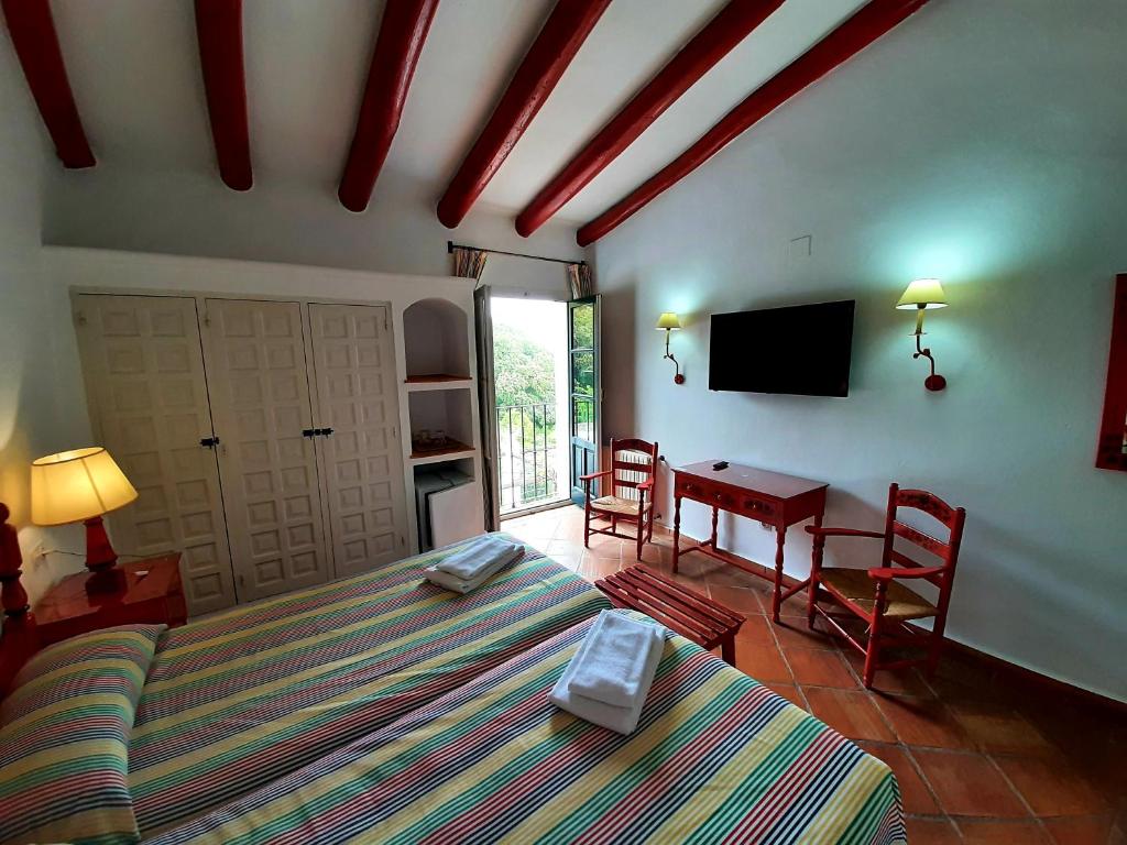Finca Valbono Apartamentos Rurales y Hotel, Aracena – Precios ...