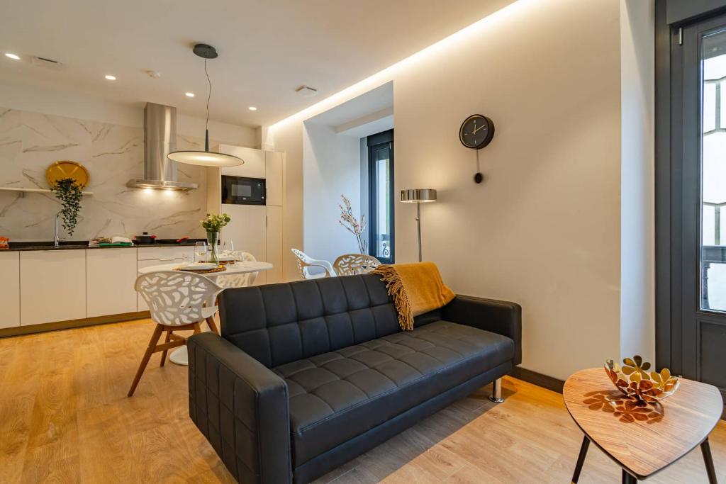 Edificio Fénix by Plaza Mayor Apartamentos - Two-Bedroom Apartment