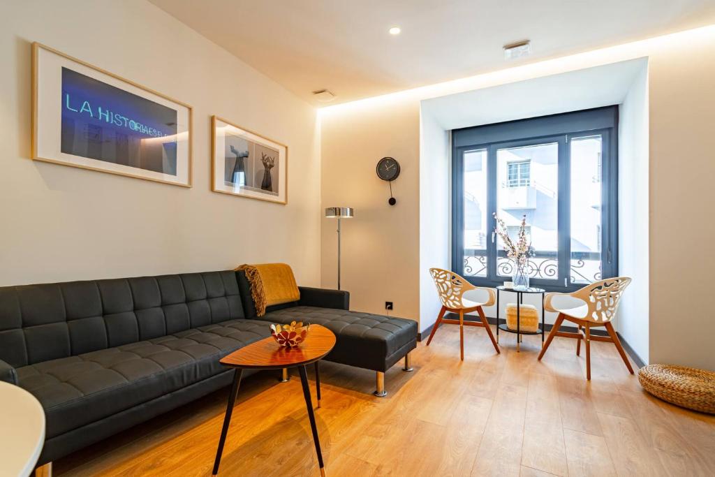 Edificio Fénix by Plaza Mayor Apartamentos - Two-Bedroom Apartment