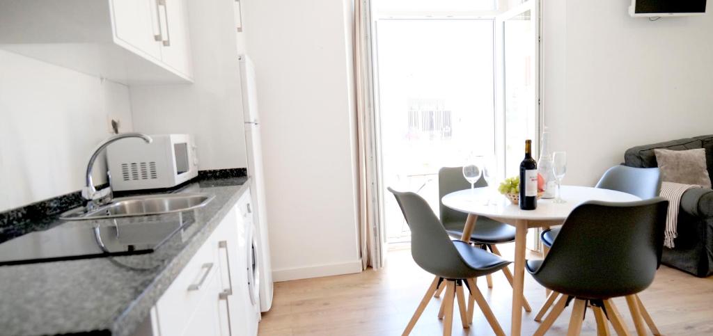 Premium Historic Center & Parking - 7