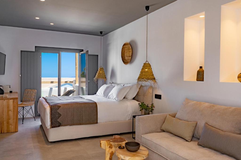Posezení v ubytování Lemon Suites Santorini