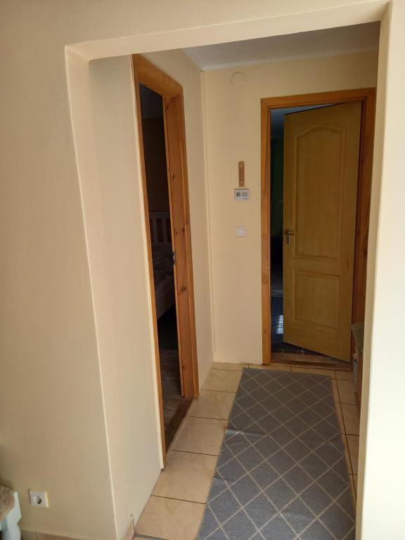 Fotografie z fotogalerie ubytování Dűlő Apartmanház v destinaci Villány