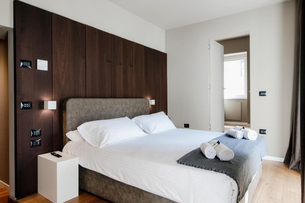 AMA 18 Rooms - The House Of Travelers- - King Room With Balcony