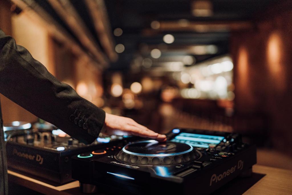 Hotel Bellevue Palace Bern - Resim 28