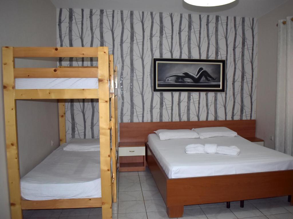 Hotel Central - Image 2