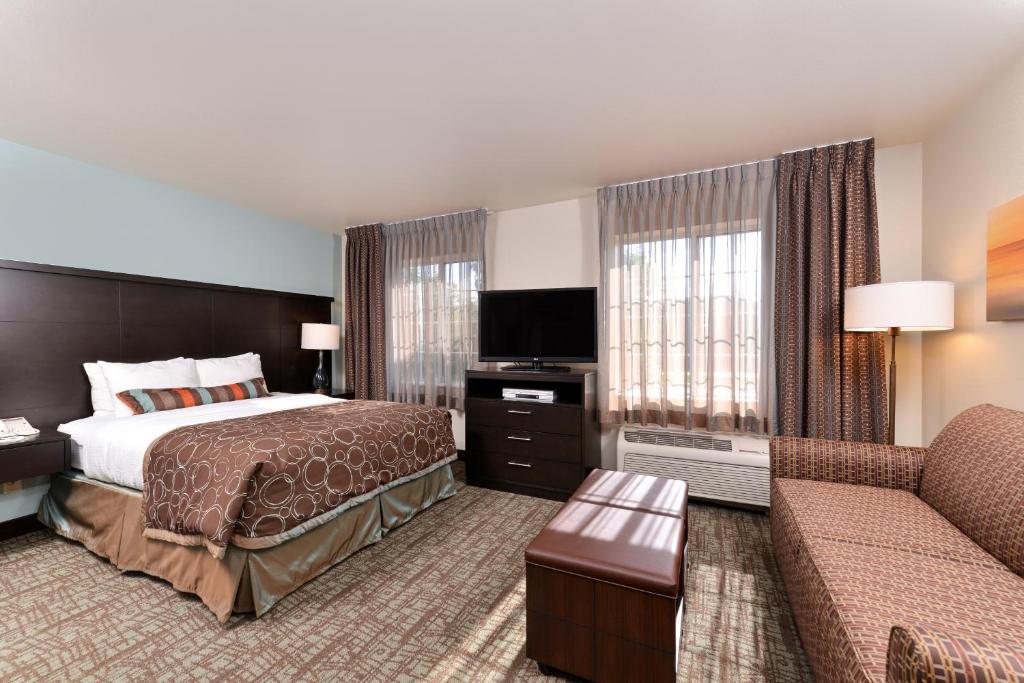 Staybridge Suites Sioux Falls at Empire Mall by IHG photo