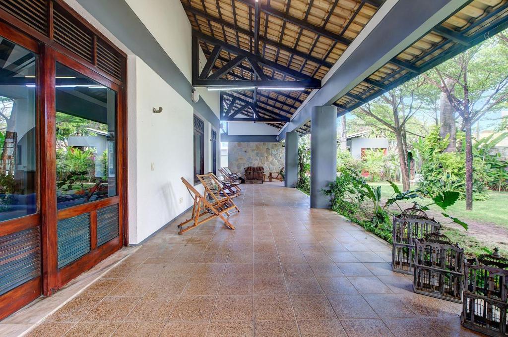  Casa Jardim na praia do Cumbuco com piscina por Carpediem