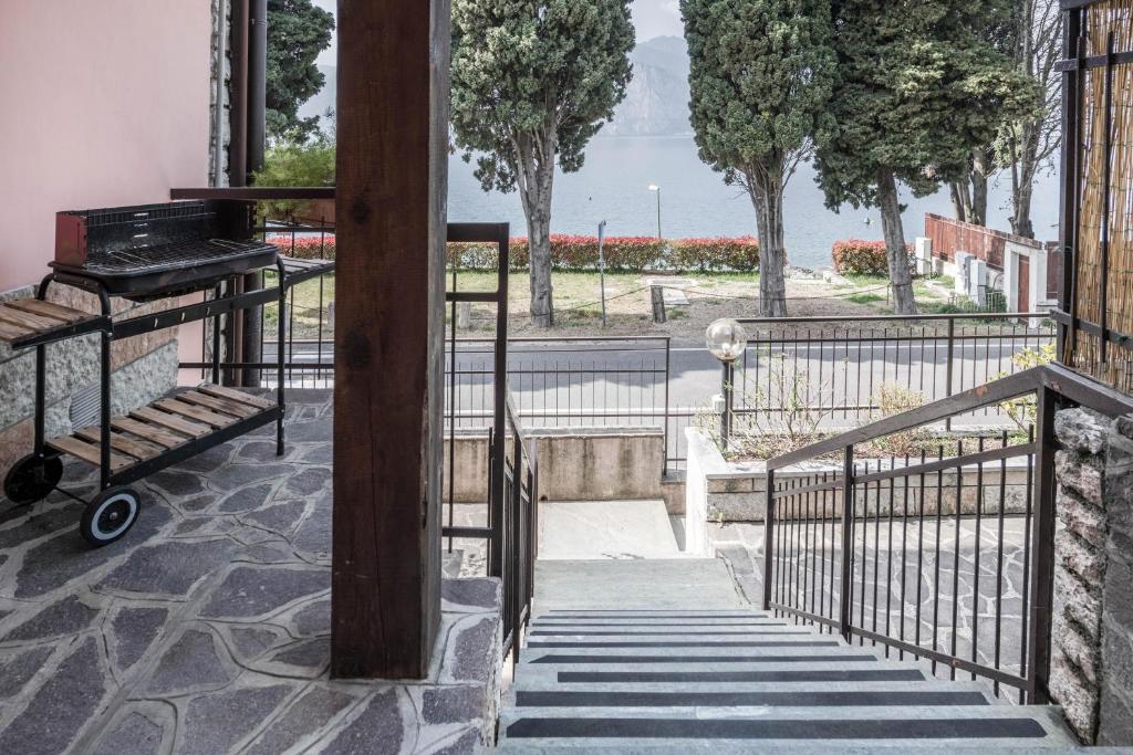 A balcony or terrace at Appartamento Fiocco