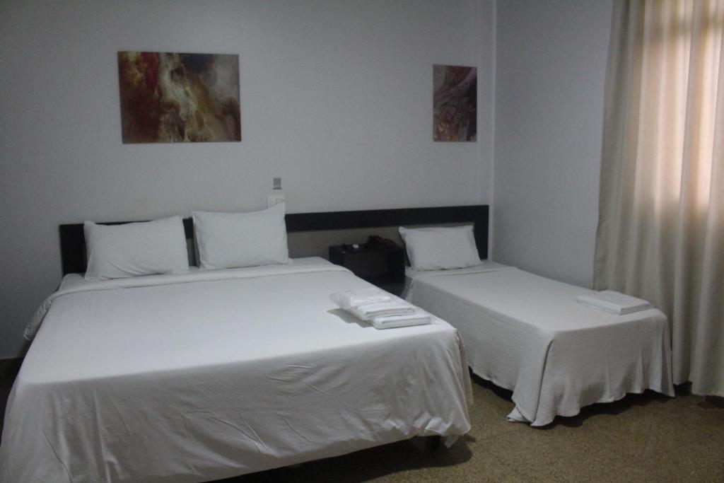  Hotel Oscar Blue