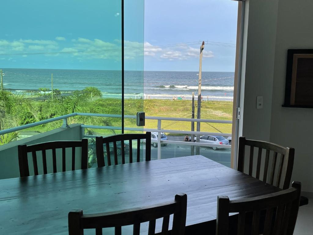  Apartamento de frente para o mar