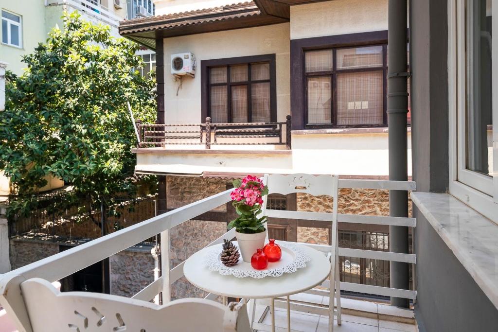 MARİA House - Two-Bedroom Apartment