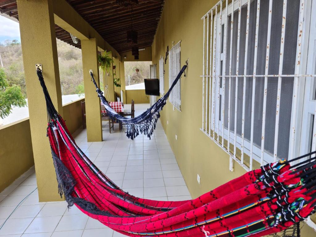  CASA ACONCHEGANTE E ESPAÇOSA