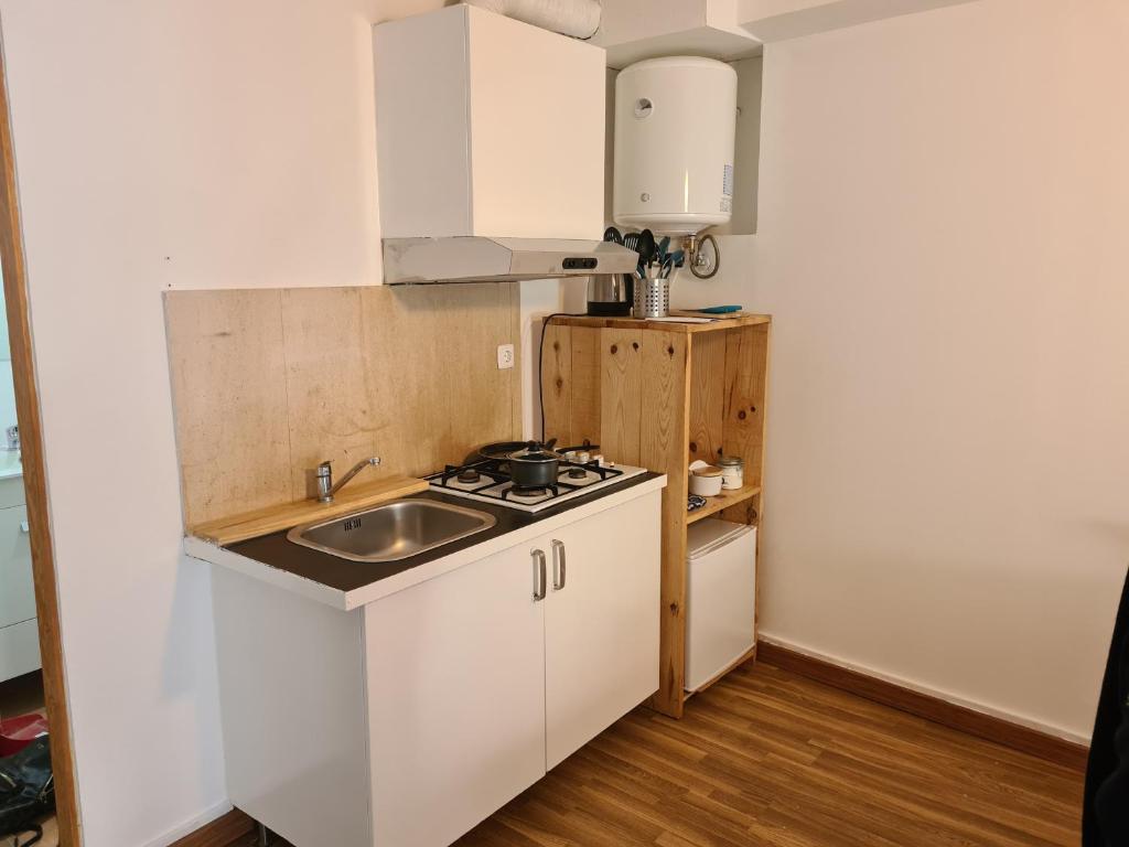 Estrada De Benfica 600 Apartamentos - Apartamento De Una Habitación