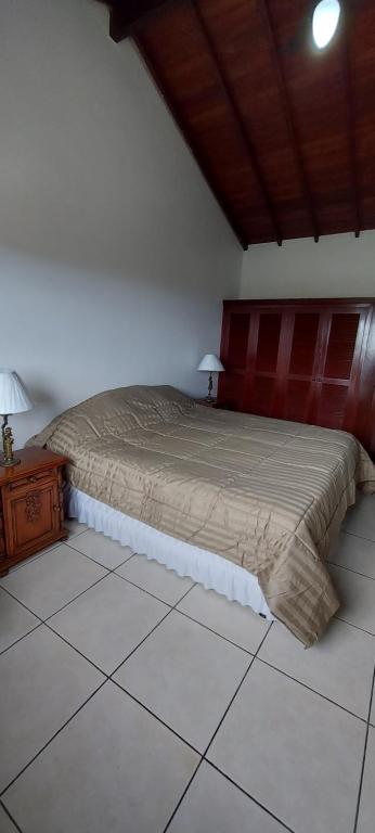  Casa em Condomínio a 2 minutos da praia Geribá em Búzios