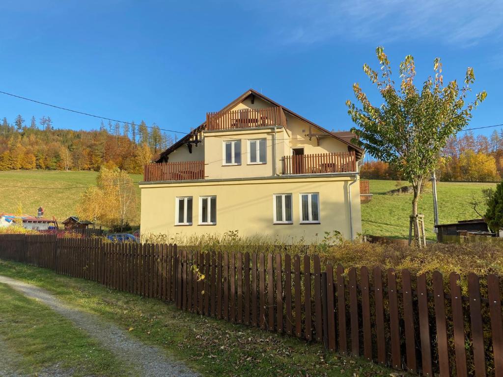 Zahrada ubytování Apartmán Karlovice